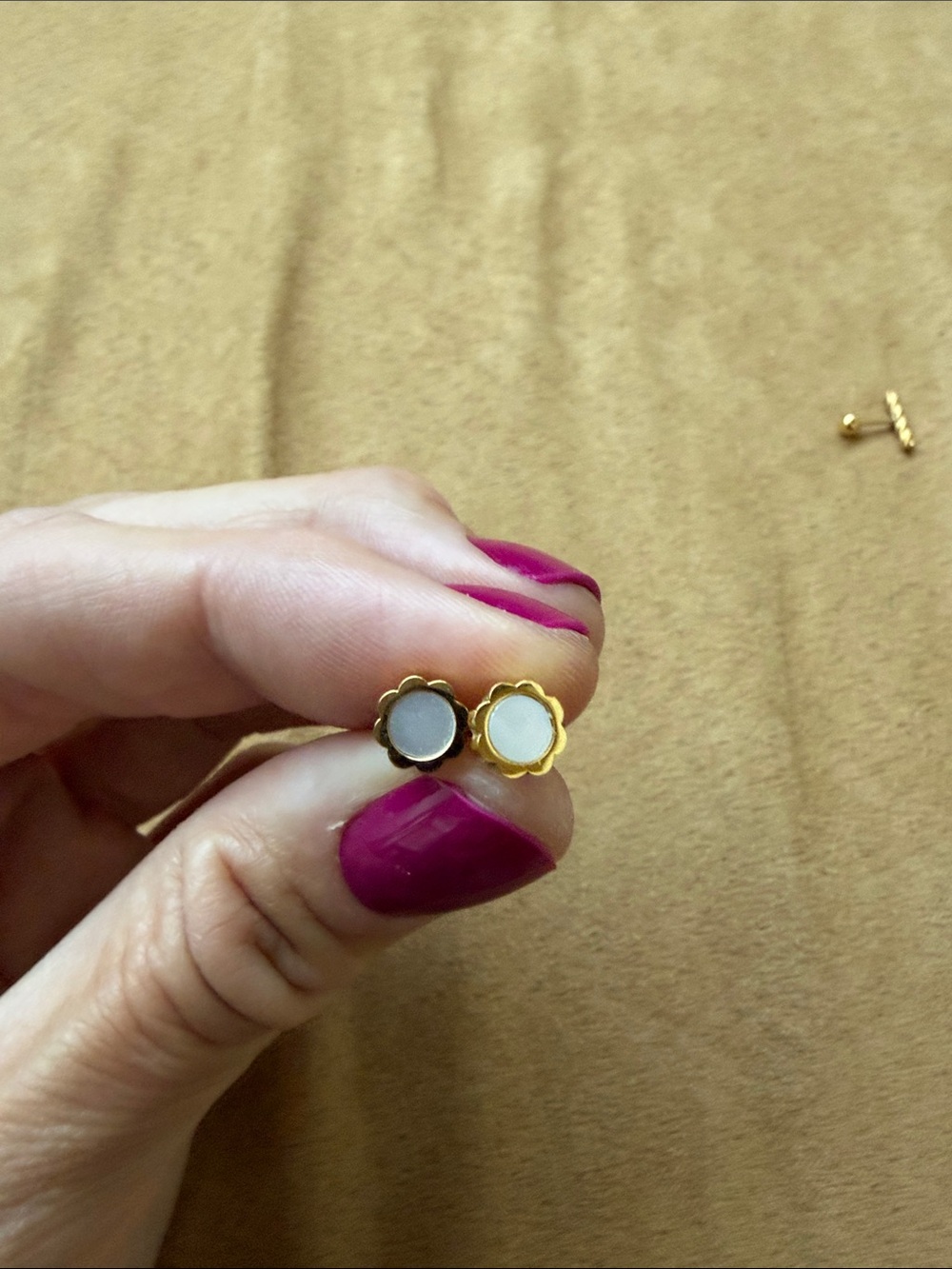 Set of 5 Stud Earrings - Picture 5 of 6